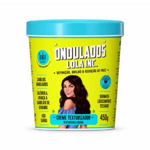 Ondulados Lola Inc. Creme Texturizador Lola, finalizador para cabelo ondulado, em embalagem de 500 g.