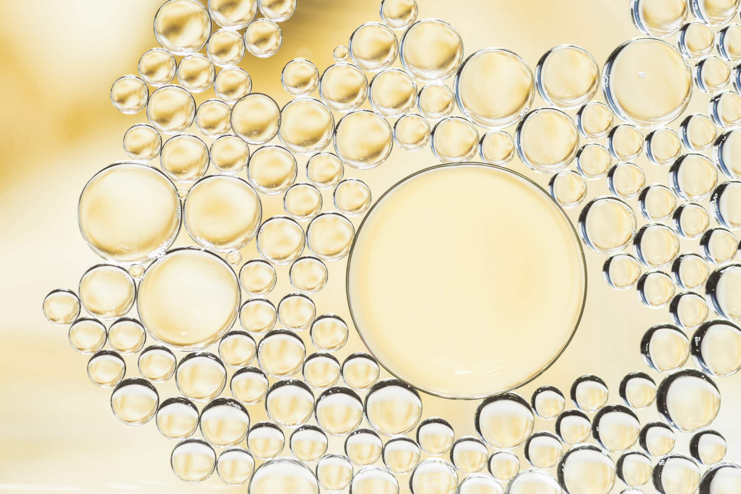 abstract-yellow-bubbles-texture Coenzima q10