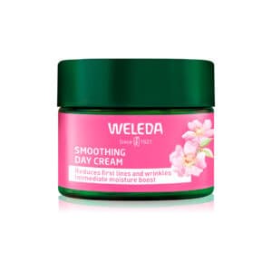 Bisnaga do Creme de Dia Alisante de Rosa Mosqueta e Chá Branco 40ml da Weleda, cuidado diário para uma pele suave e luminosa.