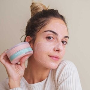 Frasco da Máscara de Limpeza 150ml da Geoderm, cuidado purificante natural para pele limpa e revitalizada.