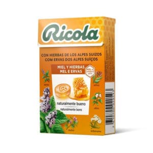 Rebuçados Ricola de Mel e Ervas em embalagem de 50g, feitos com mel natural e 13 ervas suíças para suavizar e acalmar a garganta.
