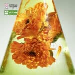 oleo de limpeza iunik calendula complete em frasco de 200ml para remover maquilhagem e impurezas com suavidade