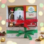 Infusão ayurvédica Moringa Hibiscus Organic India em embalagem de Natal, com mistura herbal biológica e design festivo.