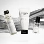 Pack Peptide 132 Ultra Perfect Hair Bonding da Cosrx com produtos de tratamento capilar reparadores para fortalecer e restaurar a fibra do cabelo danificado.