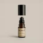 Roll-on contorno de olhos com óleo absoluto de figo-da-índia da Sowé em embalagem de 5ml, ideal para hidratar e revitalizar a zona ocular.