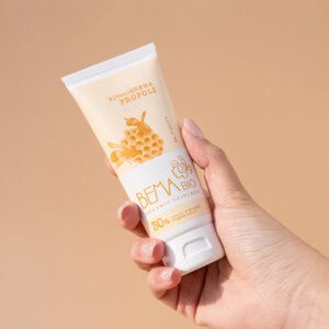 Bioecocrema Própolis Bema Bio, creme hidratante com extrato de própolis, em embalagem de 100 ml.