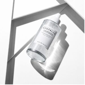 Ampola Madagascar Centella Tone Brightening 50ml SKIN1004 com centella asiática, niacinamida e ácido tranexâmicoAmpola Madagascar Centella Tone Brightening 50ml SKIN1004 com centella asiática, niacinamida e ácido tranexâmico
