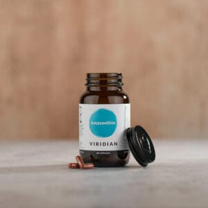 Astaxantina 30 Cápsulas Viridian, suplemento alimentar em cápsulas vegetais com astaxantina de microalgas.
