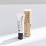 Bálsamo Labial Honest 10ml Benton com sete óleos vegetais, manteiga de karité e vitamina E